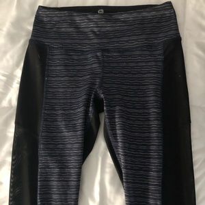 Full length leggings with mesh sides